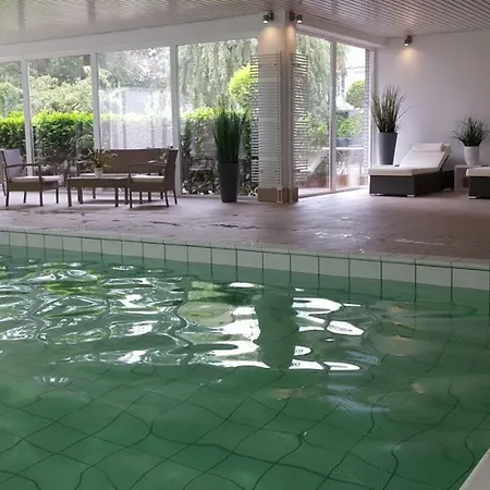 Hotell Staehle 4*
